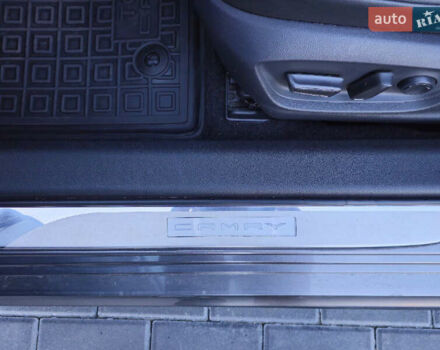 Серый Тойота Камри, объемом двигателя 2.5 л и пробегом 105 тыс. км за 19500 $, фото 28 на Automoto.ua