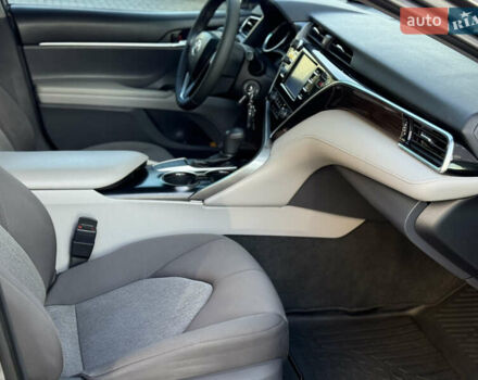 Серый Тойота Камри, объемом двигателя 2.5 л и пробегом 80 тыс. км за 17700 $, фото 25 на Automoto.ua