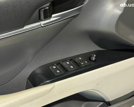 Сірий Тойота Камрі, об'ємом двигуна 2.5 л та пробігом 62 тис. км за 17990 $, фото 9 на Automoto.ua