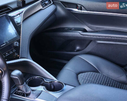 Серый Тойота Камри, объемом двигателя 2.5 л и пробегом 105 тыс. км за 19500 $, фото 24 на Automoto.ua