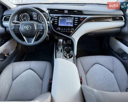 Серый Тойота Камри, объемом двигателя 2.5 л и пробегом 80 тыс. км за 17700 $, фото 29 на Automoto.ua