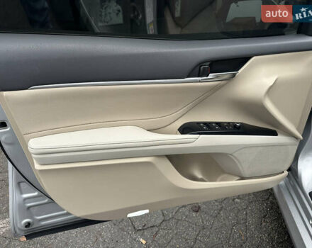 Сірий Тойота Камрі, об'ємом двигуна 2.49 л та пробігом 67 тис. км за 23000 $, фото 79 на Automoto.ua