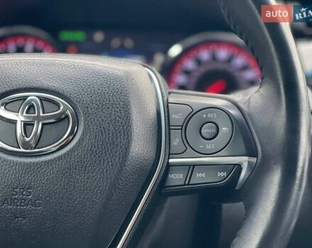 Тойота Камри 2018 в Киеве на Automoto.ua Серый Тойота Камри, объемом двигателя 3.46 л и пробегом 146 тыс. км за 23500 $, фото 23 на Automoto.ua