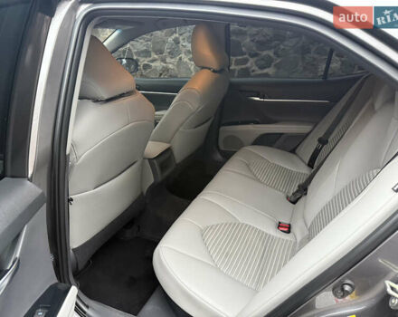 Серый Тойота Камри, объемом двигателя 2.49 л и пробегом 95 тыс. км за 23000 $, фото 13 на Automoto.ua