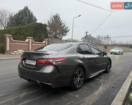 Серый Тойота Камри, объемом двигателя 2.49 л и пробегом 95 тыс. км за 23000 $, фото 6 на Automoto.ua