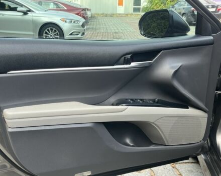 Сірий Тойота Камрі, об'ємом двигуна 2.5 л та пробігом 81 тис. км за 18999 $, фото 10 на Automoto.ua