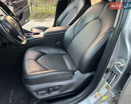 Серый Тойота Камри, объемом двигателя 2.49 л и пробегом 78 тыс. км за 18500 $, фото 57 на Automoto.ua