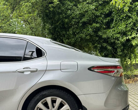 Серый Тойота Камри, объемом двигателя 2.49 л и пробегом 131 тыс. км за 18000 $, фото 5 на Automoto.ua