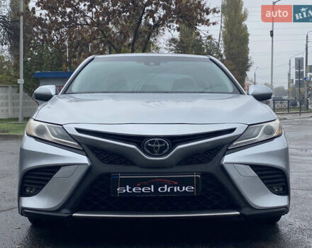 Серый Тойота Камри, объемом двигателя 2.49 л и пробегом 105 тыс. км за 17899 $, фото 1 на Automoto.ua