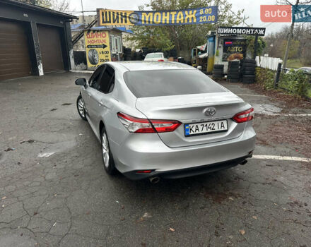 Сірий Тойота Камрі, об'ємом двигуна 2.49 л та пробігом 67 тис. км за 23000 $, фото 26 на Automoto.ua