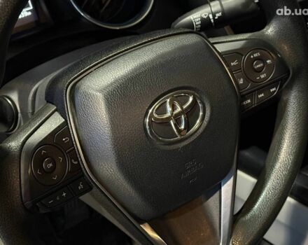 Сірий Тойота Камрі, об'ємом двигуна 2.5 л та пробігом 62 тис. км за 17990 $, фото 11 на Automoto.ua