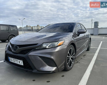 Тойота Камри 2018 в Киеве на Automoto.ua Серый Тойота Камри, объемом двигателя 2.49 л и пробегом 93 тыс. км за 25500 $, фото 11 на Automoto.ua