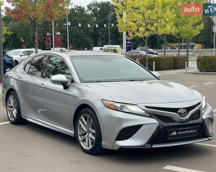 Тойота Камри 2018 в Киеве на Automoto.ua Серый Тойота Камри, объемом двигателя 3.46 л и пробегом 146 тыс. км за 23500 $, фото 5 на Automoto.ua
