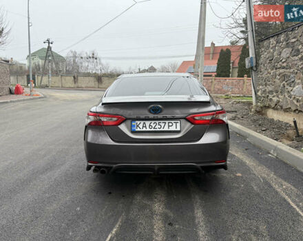 Серый Тойота Камри, объемом двигателя 2.49 л и пробегом 95 тыс. км за 23000 $, фото 5 на Automoto.ua