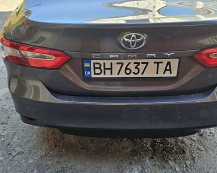 Серый Тойота Камри, объемом двигателя 2.49 л и пробегом 62 тыс. км за 18000 $, фото 7 на Automoto.ua