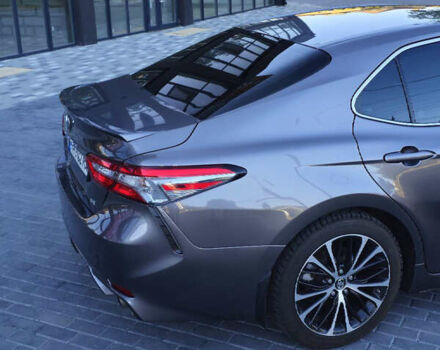 Серый Тойота Камри, объемом двигателя 2.5 л и пробегом 105 тыс. км за 19500 $, фото 9 на Automoto.ua