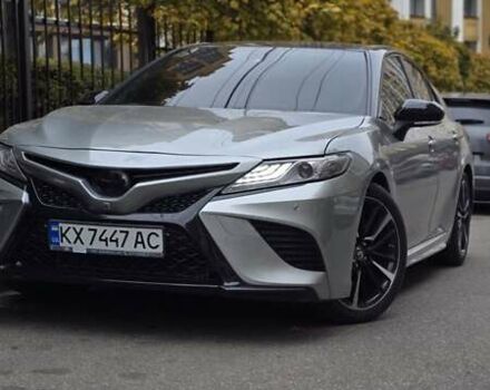 Серый Тойота Камри, объемом двигателя 3.5 л и пробегом 171 тыс. км за 22999 $, фото 1 на Automoto.ua