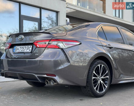 Сірий Тойота Камрі, об'ємом двигуна 2.49 л та пробігом 137 тис. км за 18700 $, фото 39 на Automoto.ua