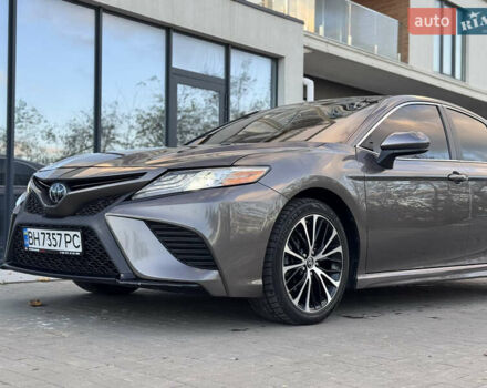 Сірий Тойота Камрі, об'ємом двигуна 2.49 л та пробігом 137 тис. км за 18700 $, фото 9 на Automoto.ua