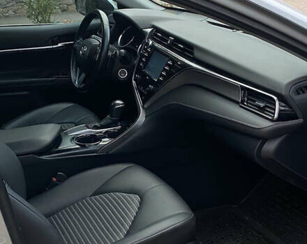 Серый Тойота Камри, объемом двигателя 2.49 л и пробегом 100 тыс. км за 20000 $, фото 15 на Automoto.ua