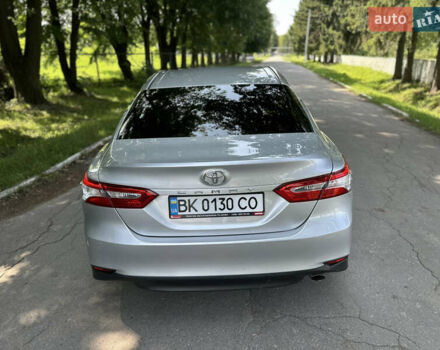 Сірий Тойота Камрі, об'ємом двигуна 2.49 л та пробігом 123 тис. км за 22500 $, фото 23 на Automoto.ua