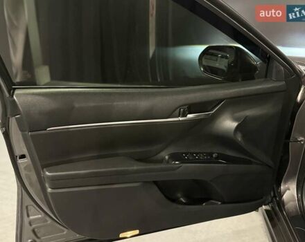 Сірий Тойота Камрі, об'ємом двигуна 2.49 л та пробігом 58 тис. км за 18800 $, фото 14 на Automoto.ua