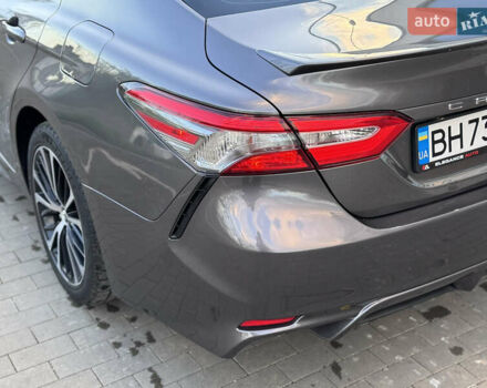 Сірий Тойота Камрі, об'ємом двигуна 2.49 л та пробігом 137 тис. км за 18700 $, фото 20 на Automoto.ua