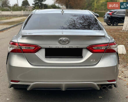 Серый Тойота Камри, объемом двигателя 2.49 л и пробегом 100 тыс. км за 20000 $, фото 5 на Automoto.ua