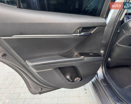 Сірий Тойота Камрі, об'ємом двигуна 2.49 л та пробігом 137 тис. км за 18700 $, фото 76 на Automoto.ua