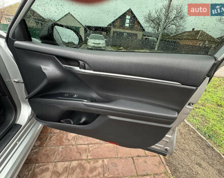 Сірий Тойота Камрі, об'ємом двигуна 2.49 л та пробігом 177 тис. км за 21500 $, фото 19 на Automoto.ua