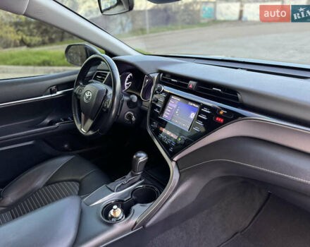 Сірий Тойота Камрі, об'ємом двигуна 2.49 л та пробігом 137 тис. км за 18700 $, фото 72 на Automoto.ua