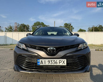 Серый Тойота Камри, объемом двигателя 2.49 л и пробегом 44 тыс. км за 22499 $, фото 2 на Automoto.ua