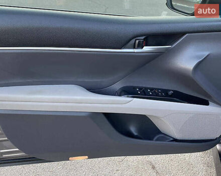 Сірий Тойота Камрі, об'ємом двигуна 2.49 л та пробігом 100 тис. км за 19700 $, фото 5 на Automoto.ua