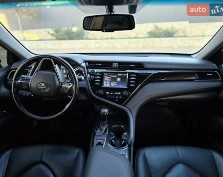 Сірий Тойота Камрі, об'ємом двигуна 2.49 л та пробігом 170 тис. км за 21900 $, фото 31 на Automoto.ua