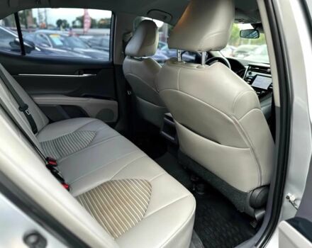 Сірий Тойота Камрі, об'ємом двигуна 2.5 л та пробігом 63 тис. км за 13000 $, фото 15 на Automoto.ua