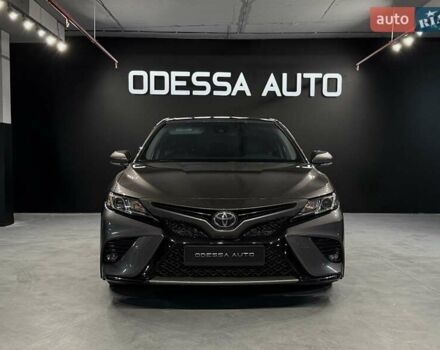 Сірий Тойота Камрі, об'ємом двигуна 2.49 л та пробігом 58 тис. км за 18800 $, фото 1 на Automoto.ua