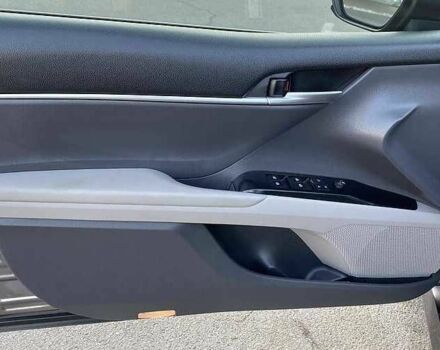 Серый Тойота Камри, объемом двигателя 2.5 л и пробегом 100 тыс. км за 17700 $, фото 4 на Automoto.ua