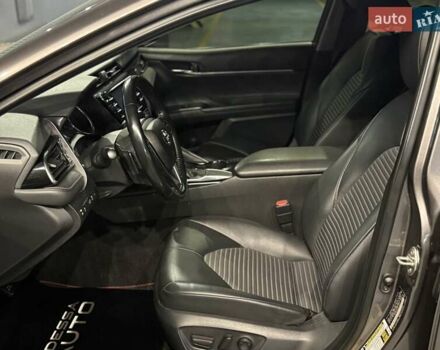 Сірий Тойота Камрі, об'ємом двигуна 2.49 л та пробігом 58 тис. км за 18800 $, фото 16 на Automoto.ua