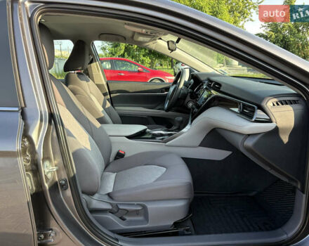 Серый Тойота Камри, объемом двигателя 2.49 л и пробегом 44 тыс. км за 22499 $, фото 42 на Automoto.ua