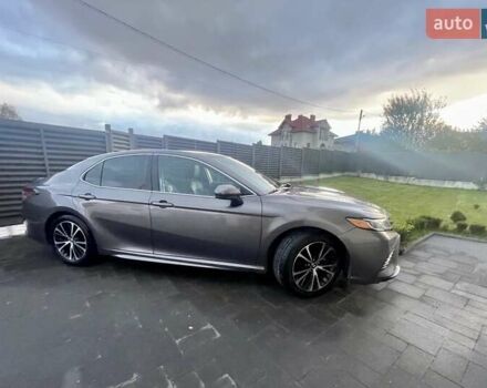 Серый Тойота Камри, объемом двигателя 2.49 л и пробегом 97 тыс. км за 22399 $, фото 1 на Automoto.ua