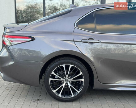 Сірий Тойота Камрі, об'ємом двигуна 2.49 л та пробігом 137 тис. км за 18700 $, фото 36 на Automoto.ua