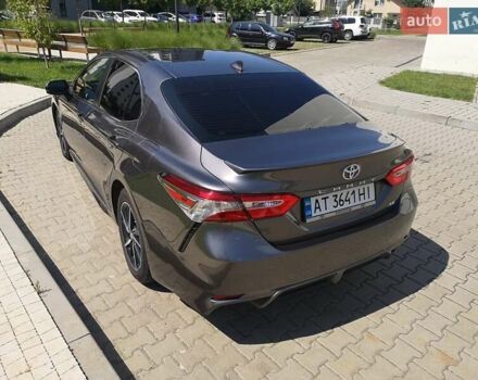 Серый Тойота Камри, объемом двигателя 2.49 л и пробегом 27 тыс. км за 26999 $, фото 3 на Automoto.ua