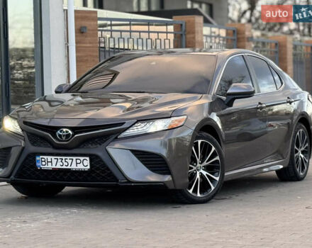 Сірий Тойота Камрі, об'ємом двигуна 2.49 л та пробігом 137 тис. км за 18700 $, фото 21 на Automoto.ua