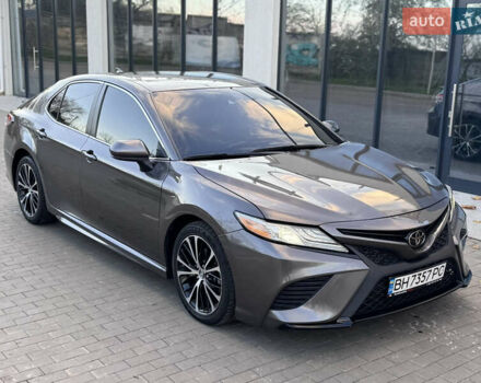 Сірий Тойота Камрі, об'ємом двигуна 2.49 л та пробігом 137 тис. км за 18700 $, фото 1 на Automoto.ua
