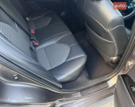Сірий Тойота Камрі, об'ємом двигуна 2.49 л та пробігом 137 тис. км за 18700 $, фото 65 на Automoto.ua
