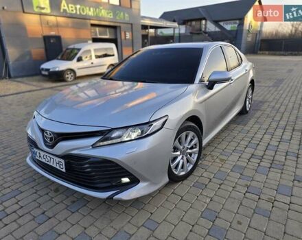 Сірий Тойота Камрі, об'ємом двигуна 2.49 л та пробігом 170 тис. км за 21900 $, фото 2 на Automoto.ua