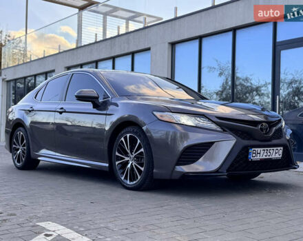 Сірий Тойота Камрі, об'ємом двигуна 2.49 л та пробігом 137 тис. км за 18700 $, фото 3 на Automoto.ua