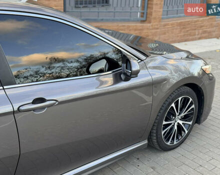 Сірий Тойота Камрі, об'ємом двигуна 2.49 л та пробігом 137 тис. км за 18700 $, фото 32 на Automoto.ua