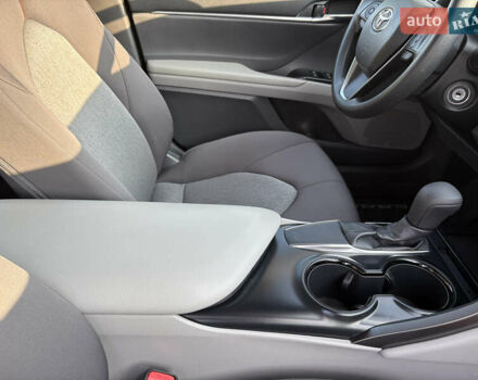 Серый Тойота Камри, объемом двигателя 2.49 л и пробегом 44 тыс. км за 22499 $, фото 49 на Automoto.ua