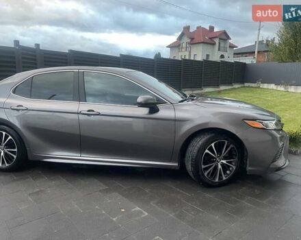 Серый Тойота Камри, объемом двигателя 2.49 л и пробегом 97 тыс. км за 22399 $, фото 13 на Automoto.ua